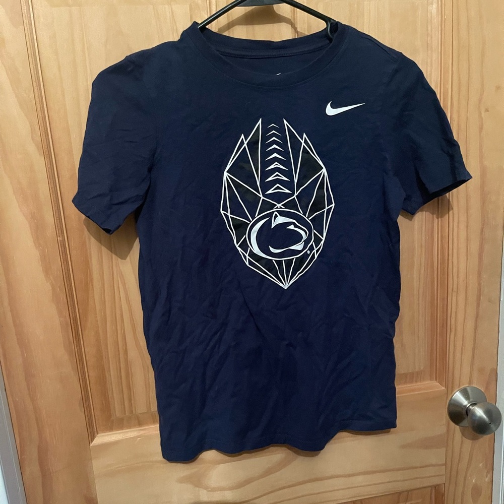 Like New, Boys Nike Size Medium Penn State T-Shirt